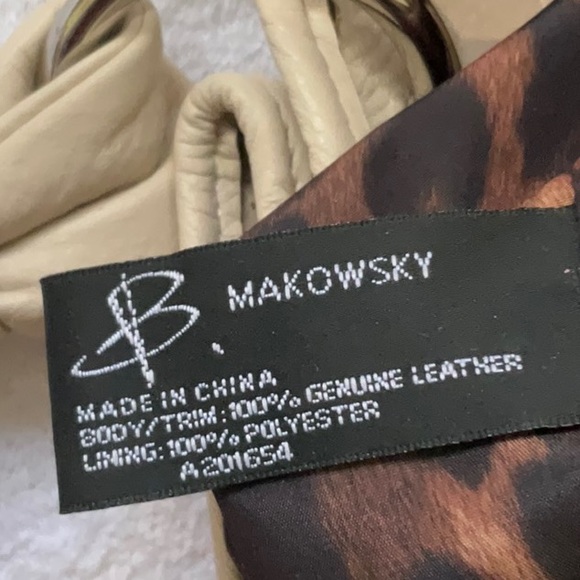 BOB MAKOWSKY ALL LEATHER TRIPLE ENTRY PURSE - Picture 5 of 11